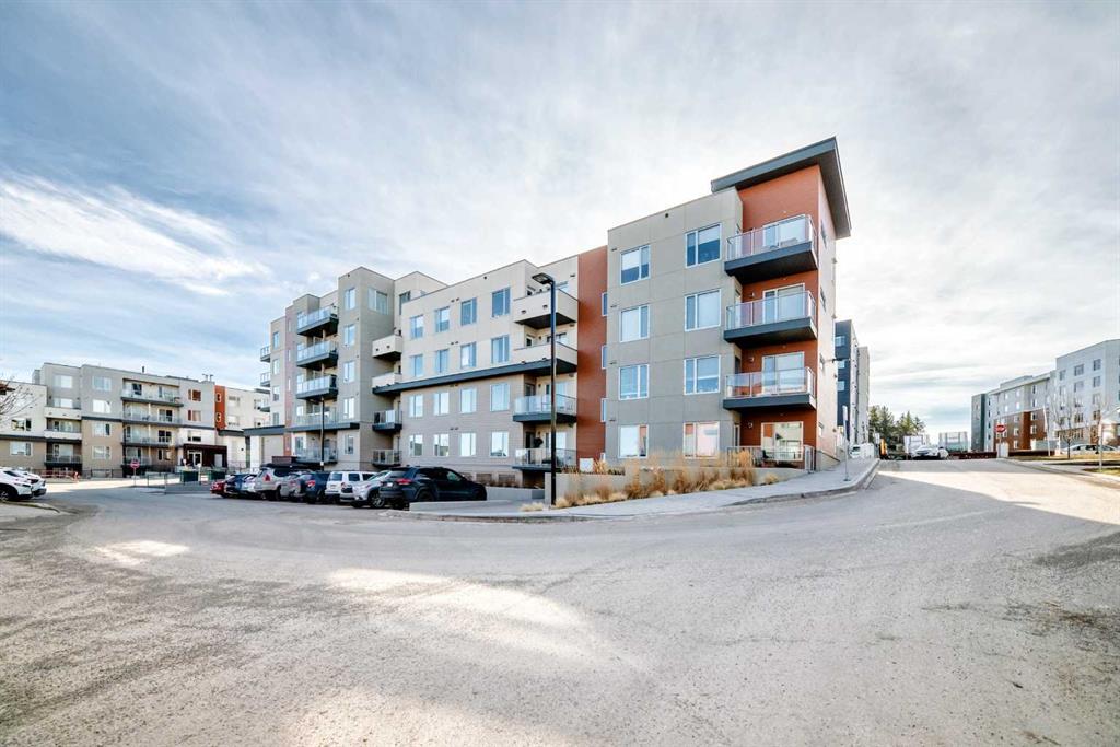 #108 71 Shawnee Common SW, Calgary, Alberta, T2Y 0R2