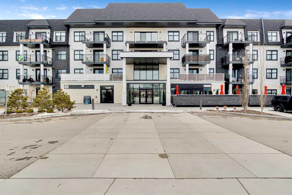 #208 255 Les Jardins Park SE, Calgary, Alberta, T2C5W9