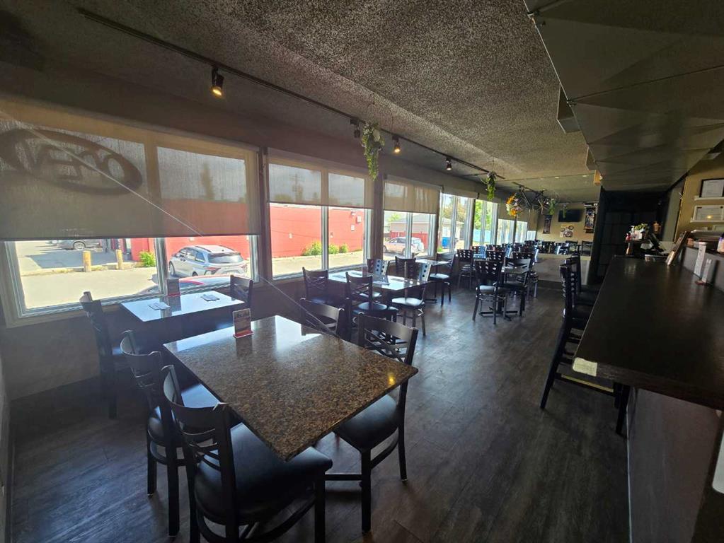 300 14 Street NW, Calgary, Alberta, T2N 1Z7