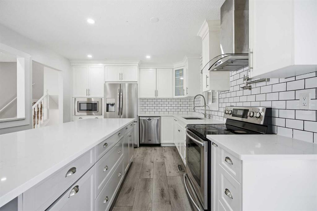 187 Templeton Circle, Calgary, Alberta, T1Y 4G6