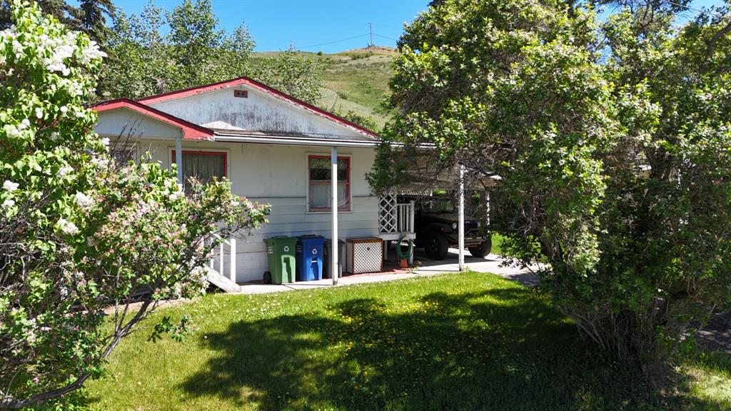 332 Third Street W, Cochrane, Alberta, T4C1Z6