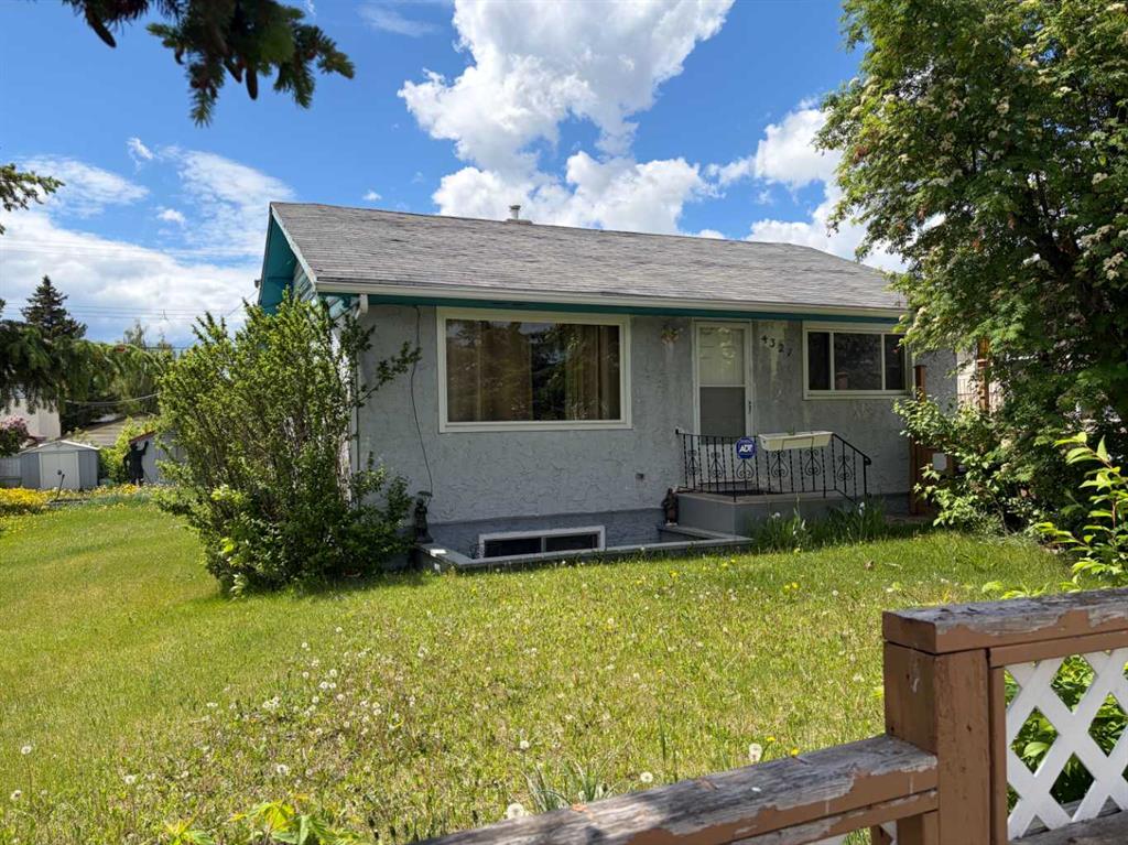 4327 70 Street NW, Calgary, Alberta, T3B2K4