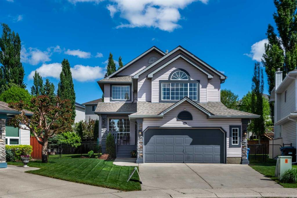 74 Douglasview Circle SE, Calgary, Alberta, T2Z2P4