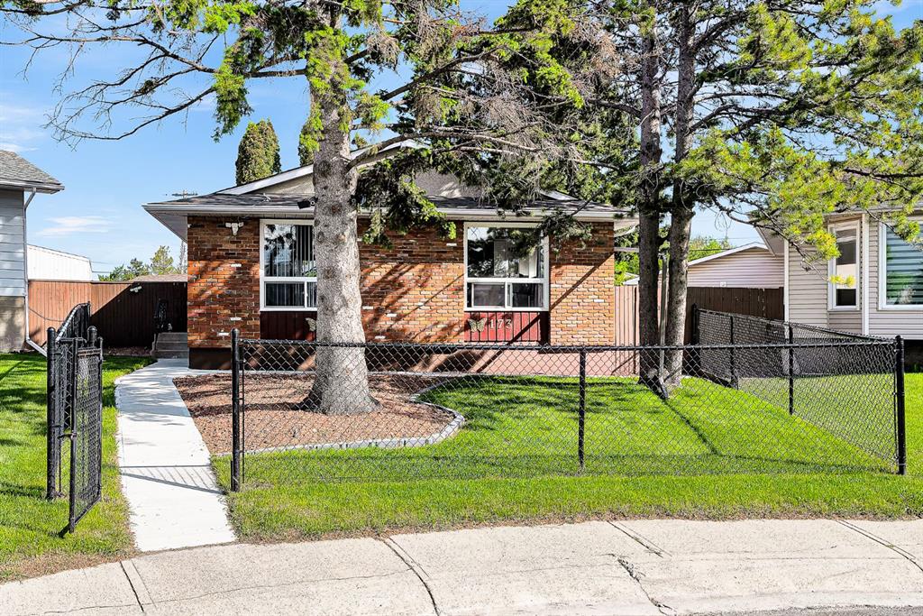173 Margate Close NE, Calgary, Alberta, T2A 3E5