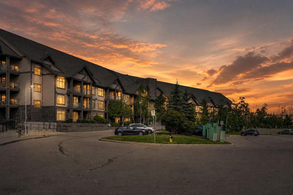 #214 15 Aspenmont Heights SW, Calgary, Alberta, T3H 0E3