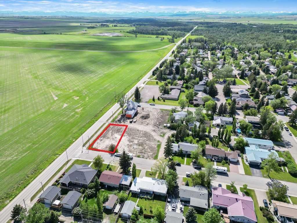 1033 8 Street SW, High River, Alberta, T1V 1A9