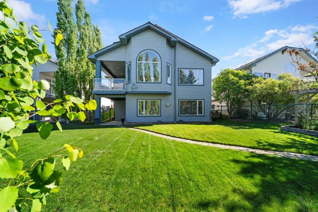 138 Gleneagles View, Cochrane, Alberta, T4C 1W1