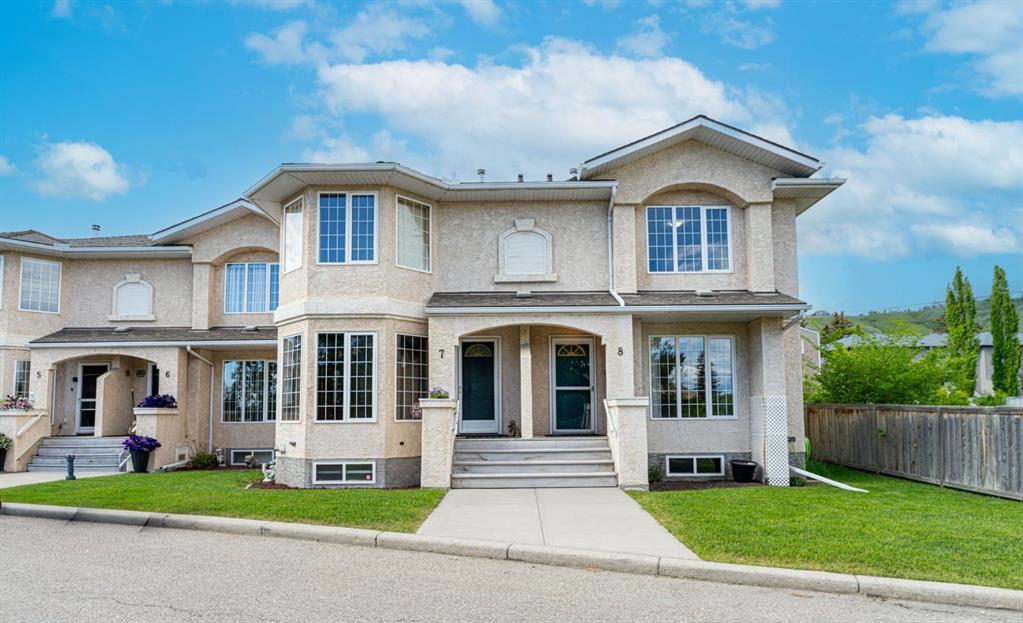 #8 120 Ross Avenue, Cochrane, Alberta, T4C 2E5