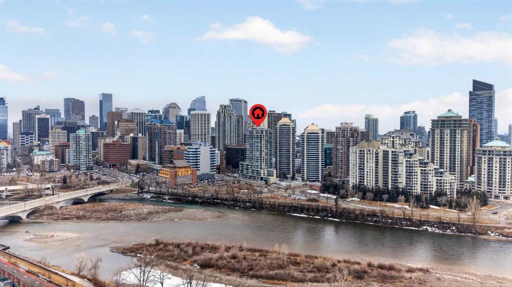 #109 1025 5 Avenue SW, Calgary, Alberta, T2P 1N4