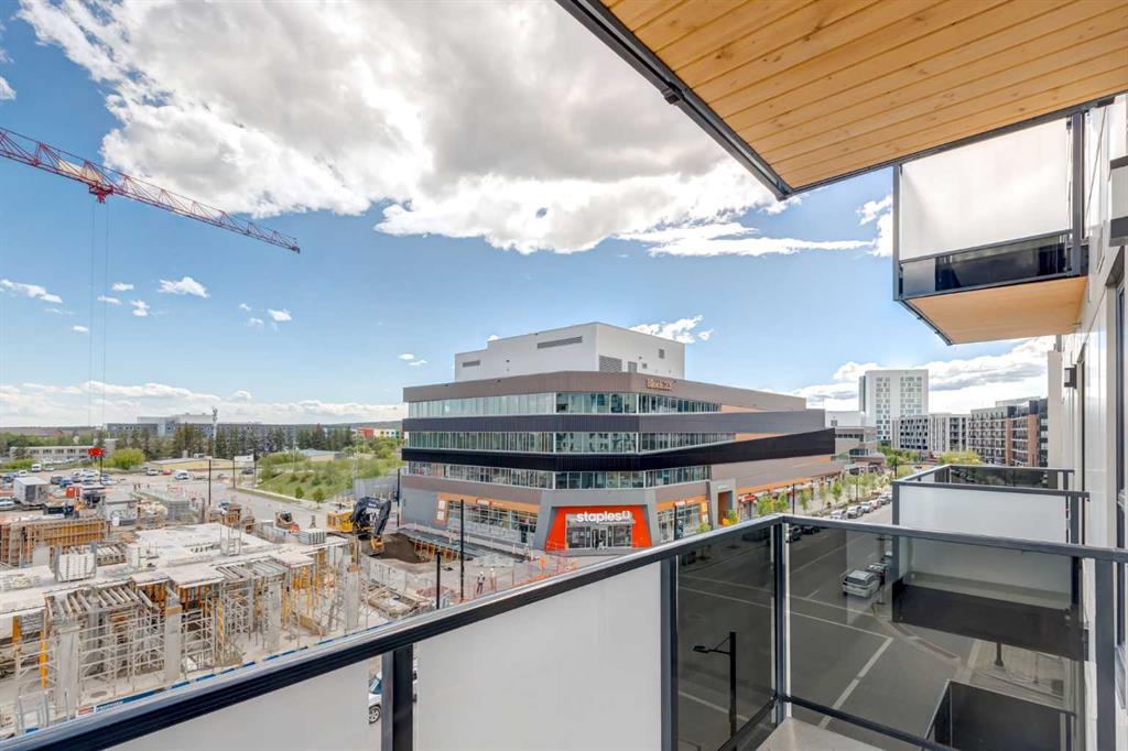 #426 3107 Warren Street NW, Calgary, Alberta, T3B 0M2