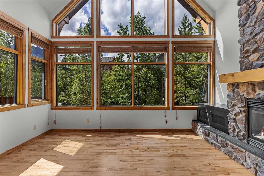 #202 75 Dyrgas Gate, Canmore, Alberta, T1W0A6