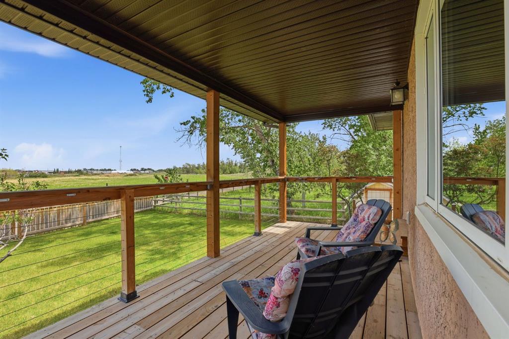 34 Oak Avenue, Okotoks, Alberta, T1S 1K6