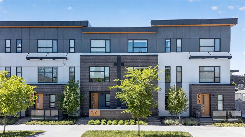 833 77 Street SW, Calgary, Alberta, T3H 6B2