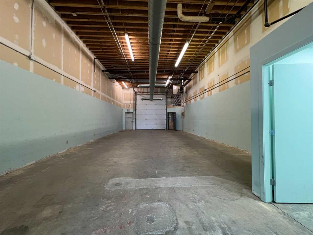 #14 2820 Centre Avenue NE, Calgary, Alberta, T2A 7P5