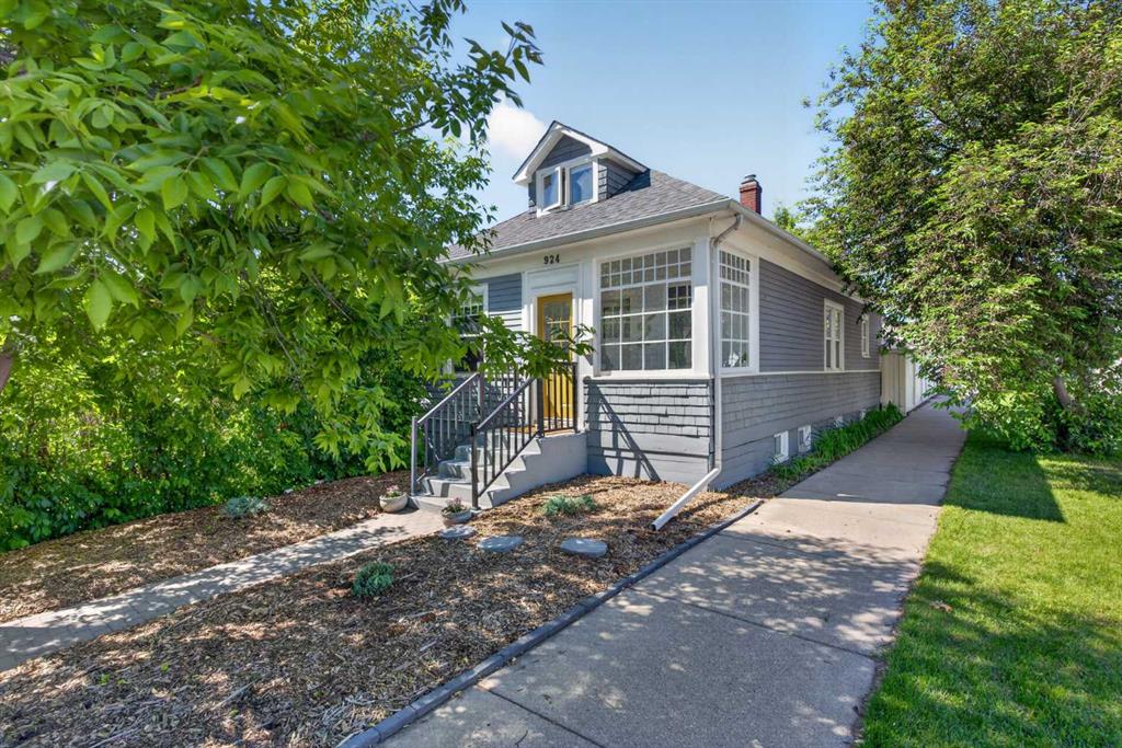 924 18 Avenue SE, Calgary, Alberta, T2G 1L3