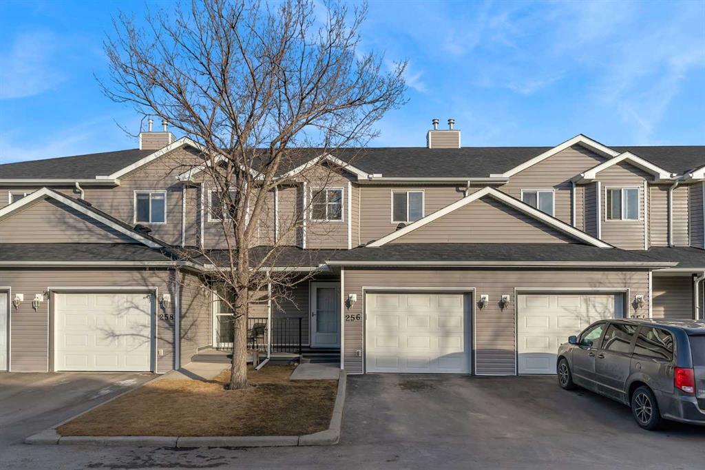 256 Taracove Place, Calgary, Alberta, T3J 4T4