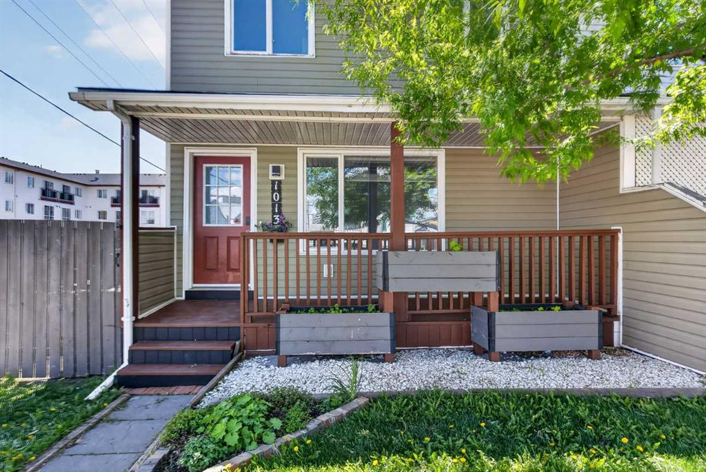 1013 Smith Avenue, Crossfield, Alberta, T0M 0S0
