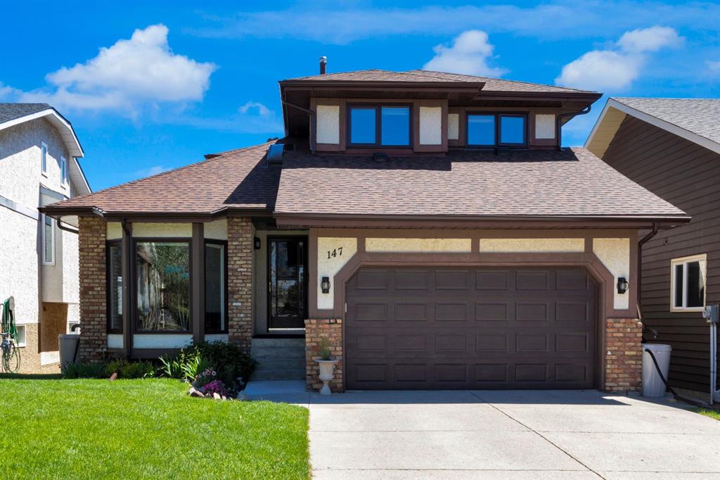 147 Hawkcliff Way NW, Calgary, Alberta, T3G 2S6