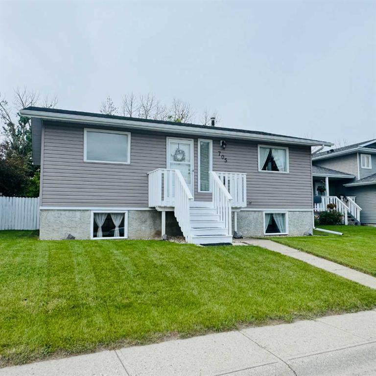 705 10 Avenue SE, High River, Alberta, T1V 1K3