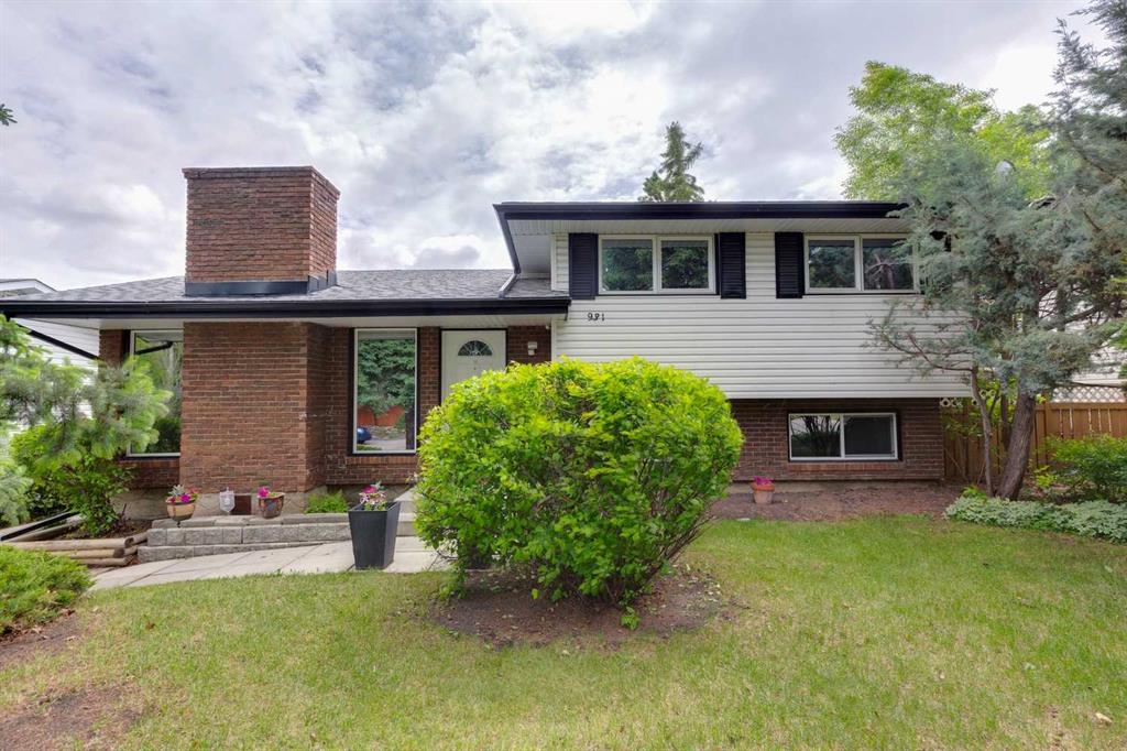 931 124 Avenue SW, Calgary, Alberta, T2W 1T2