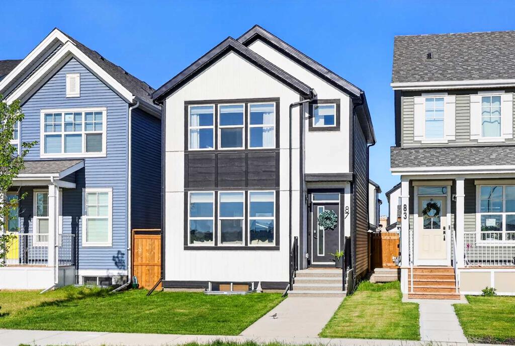 87 Heirloom Boulevard SE, Calgary, Alberta, T3S 0H2