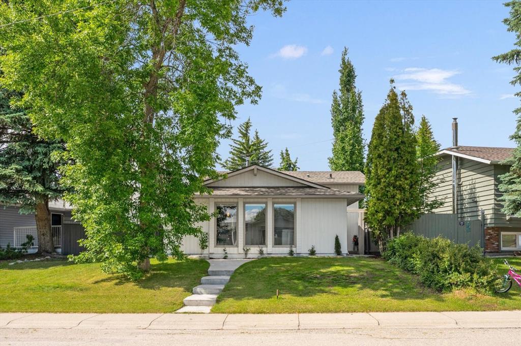 24 Midglen Drive SE, Calgary, Alberta, T2X 1G7