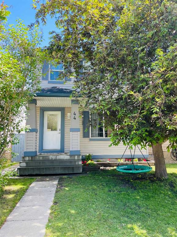 44 Everridge Way SW, Calgary, Alberta, T2Y 4S7