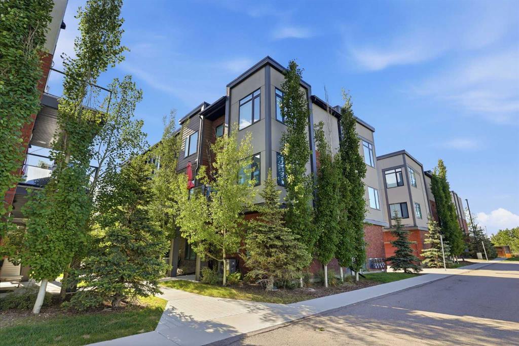 808 Greenbriar Common NW, Calgary, Alberta, T3B6J2