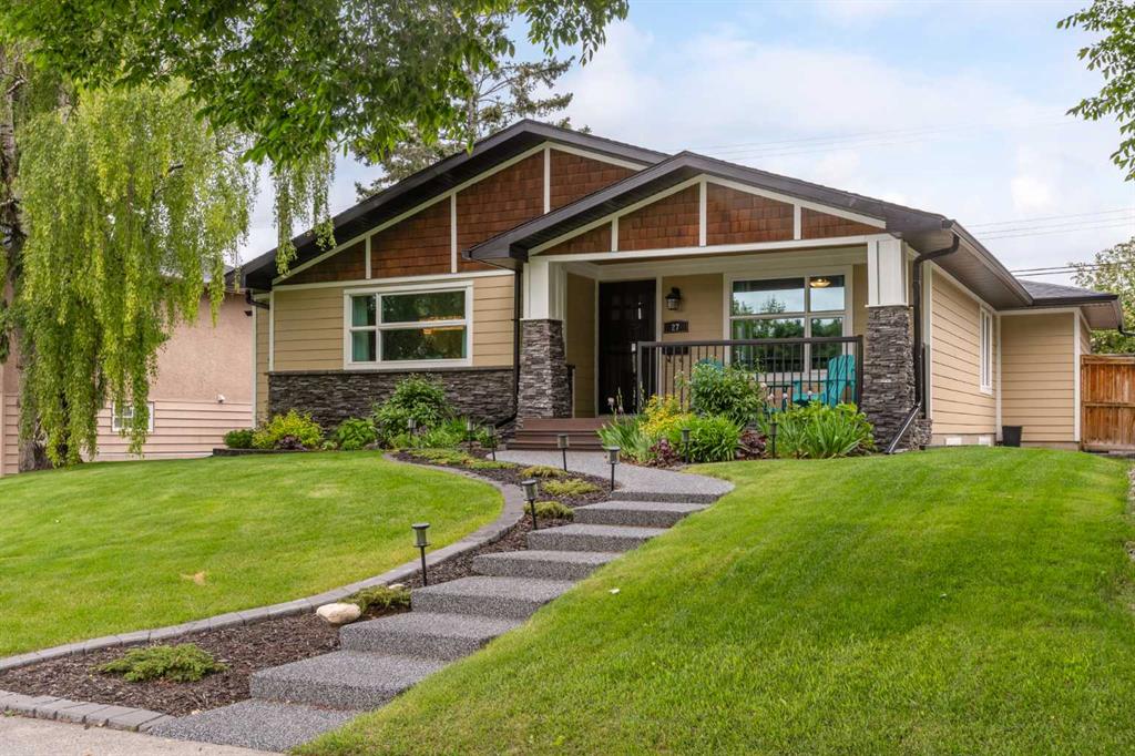 27 Westview Drive SW, Calgary, Alberta, T3C 2R8