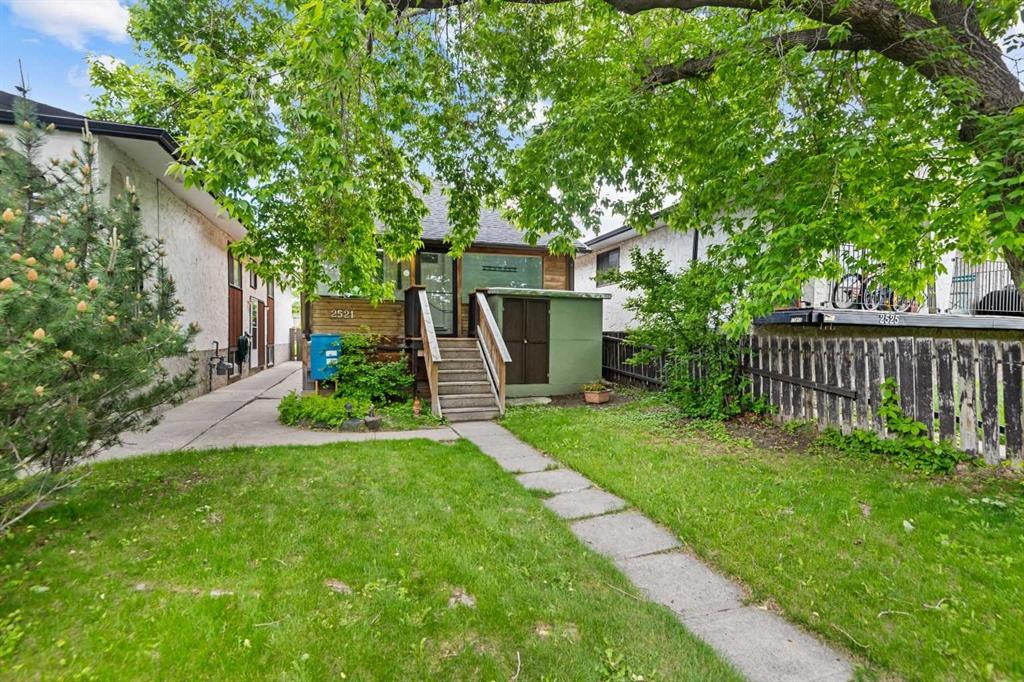 2521 16A Street NW, Calgary, Alberta, T2M 3R5