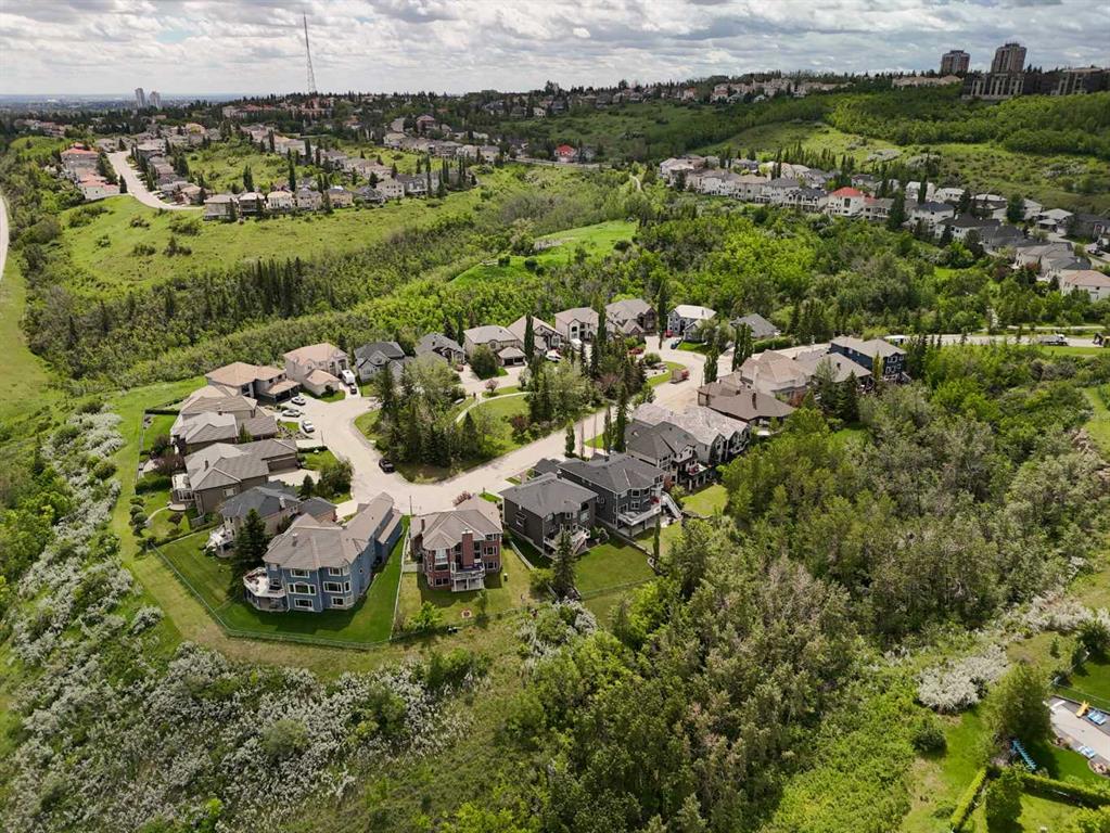 70 Patterson Close SW, Calgary, Alberta, T3H 3K2