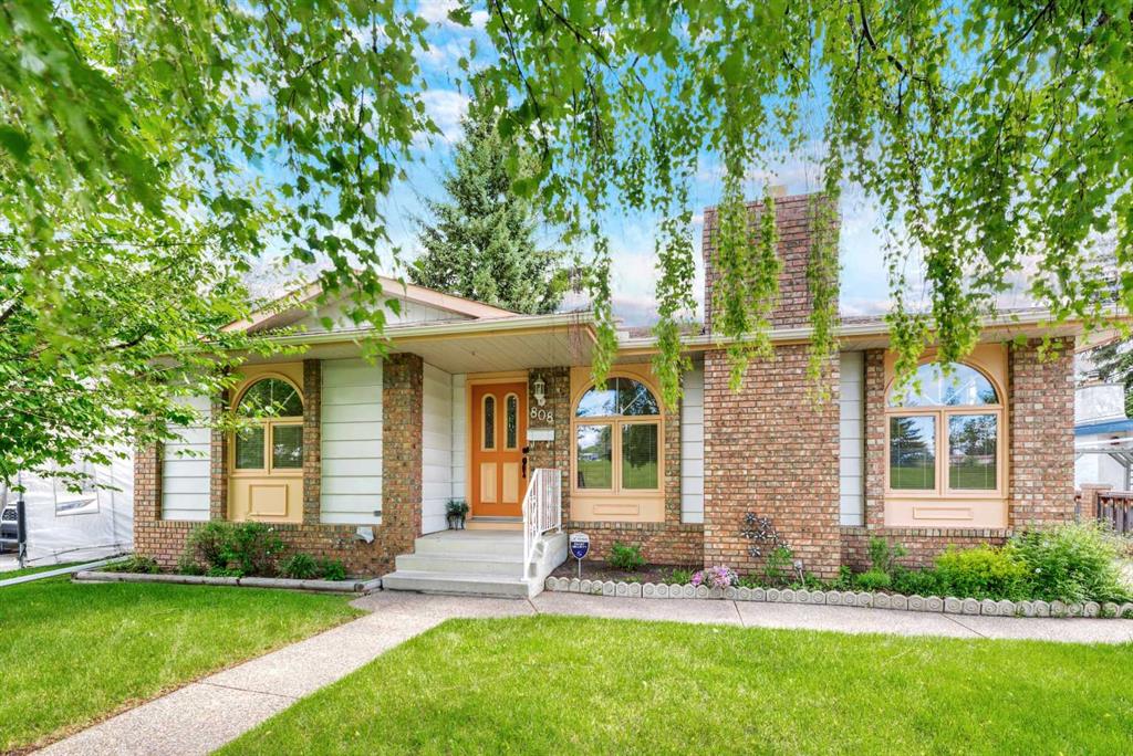 808 Canterbury Drive SW, Calgary, Alberta, T2W 2A1