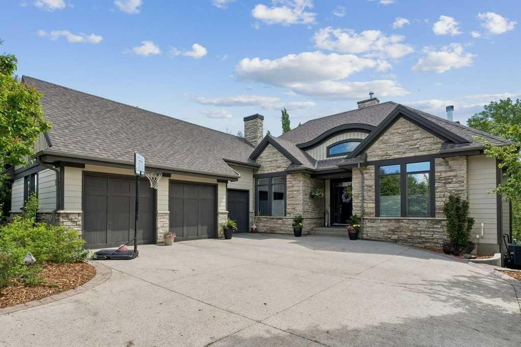 55 Wentwillow Lane SW, Calgary, Alberta, T3H 5W7