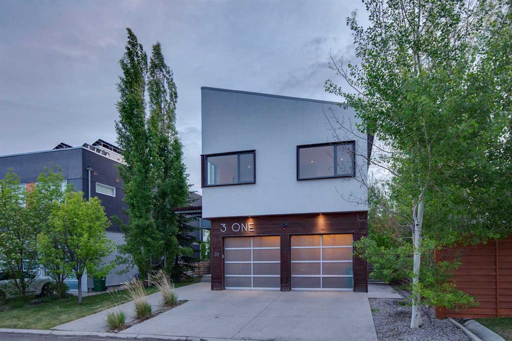 31 Wexford Way SW, Calgary, Alberta, T3H 0H1