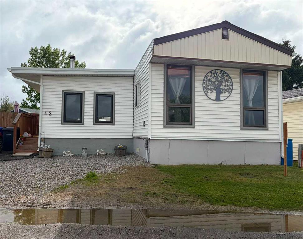 #42 5800 46 Street, Olds, Alberta, T4H 1G8