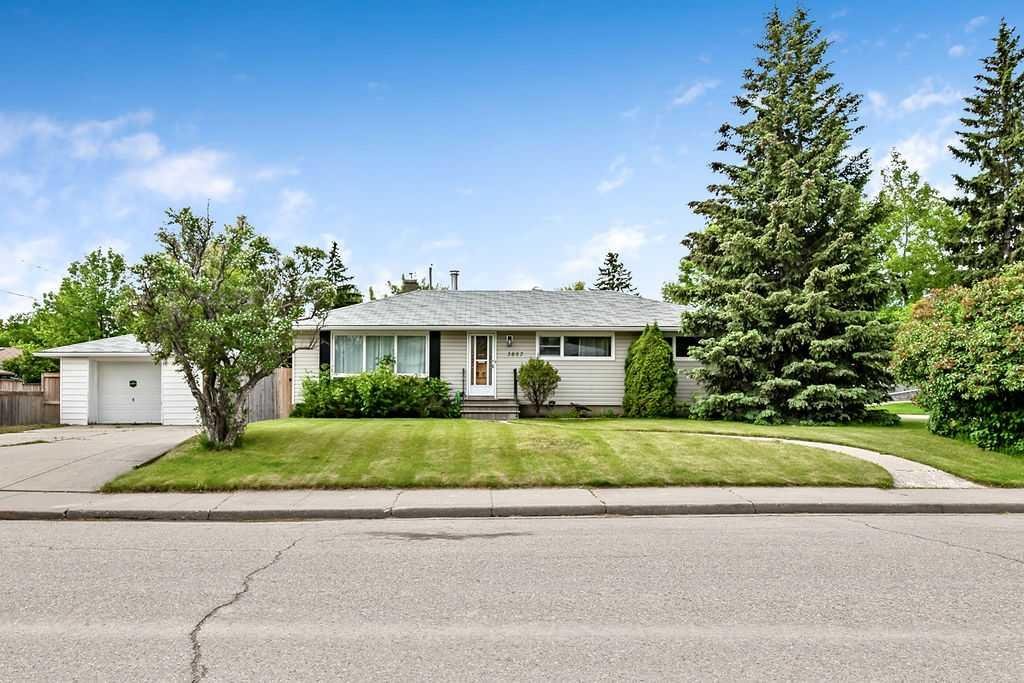 3807 25 Avenue SW, Calgary, Alberta, T3E 0L3