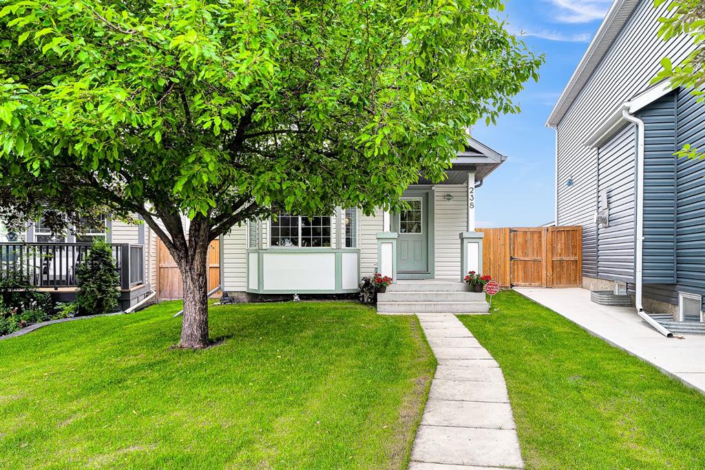 238 Covepark Way NE, Calgary, Alberta, T3K 5T6