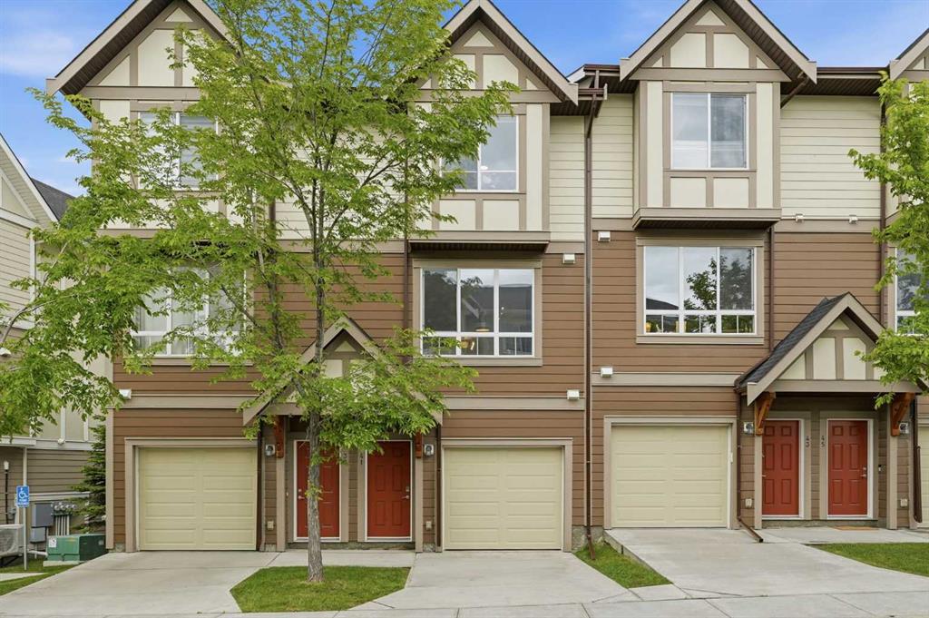 41 Sherwood Lane NW, Calgary, Alberta, T3R 0V3