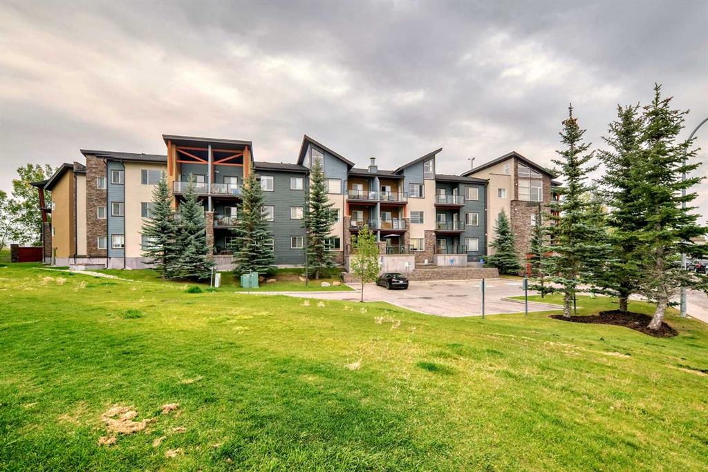 #211 3950 46 Avenue NW, Calgary, Alberta, T3A 0P9