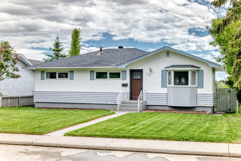 35 Collingwood Place NW, Calgary, Alberta, T2L0R1