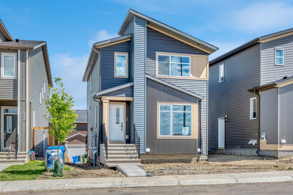 28 Mitchell Way NW, Calgary, Alberta, T3R 2G2