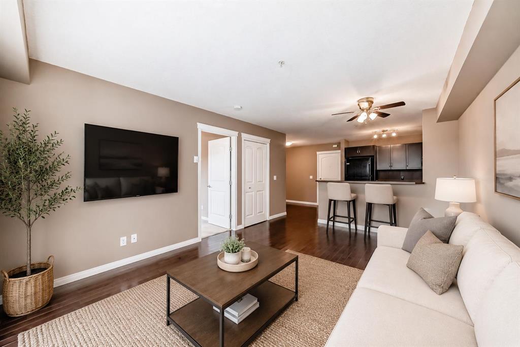 #2224 115 Prestwick Villas SE, Calgary, Alberta, T2Z 0M8
