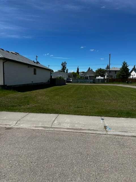 344 Parkview Estates, Strathmore, Alberta, T1P 1K8