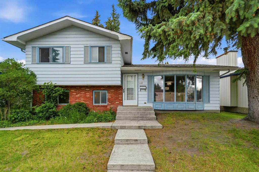 442 Queensland Place SE, Calgary, Alberta, T2J 5C9