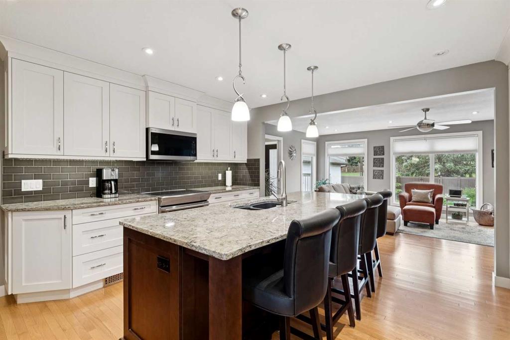 228 Brookgreen Drive SW, Calgary, Alberta, T2W 2T8