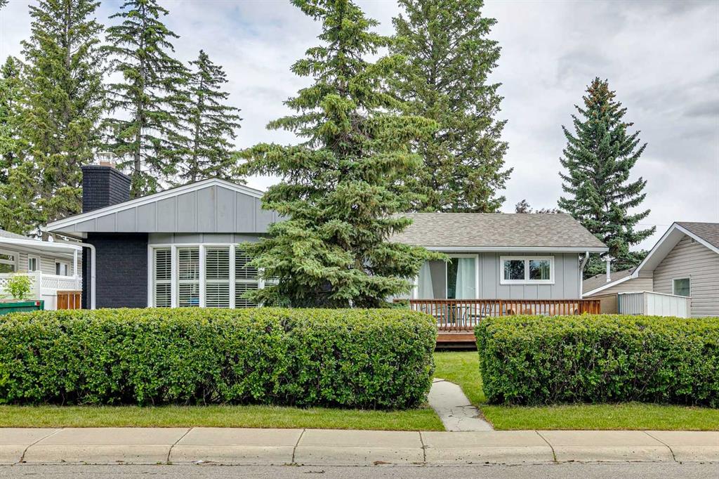 63 Hogarth Crescent SW, Calgary, Alberta, T2V 3A8