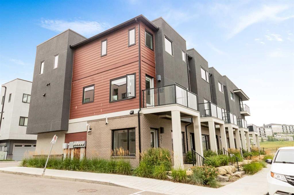 #601 218 Sherwood Square NW, Calgary, Alberta, T3R 0Y2