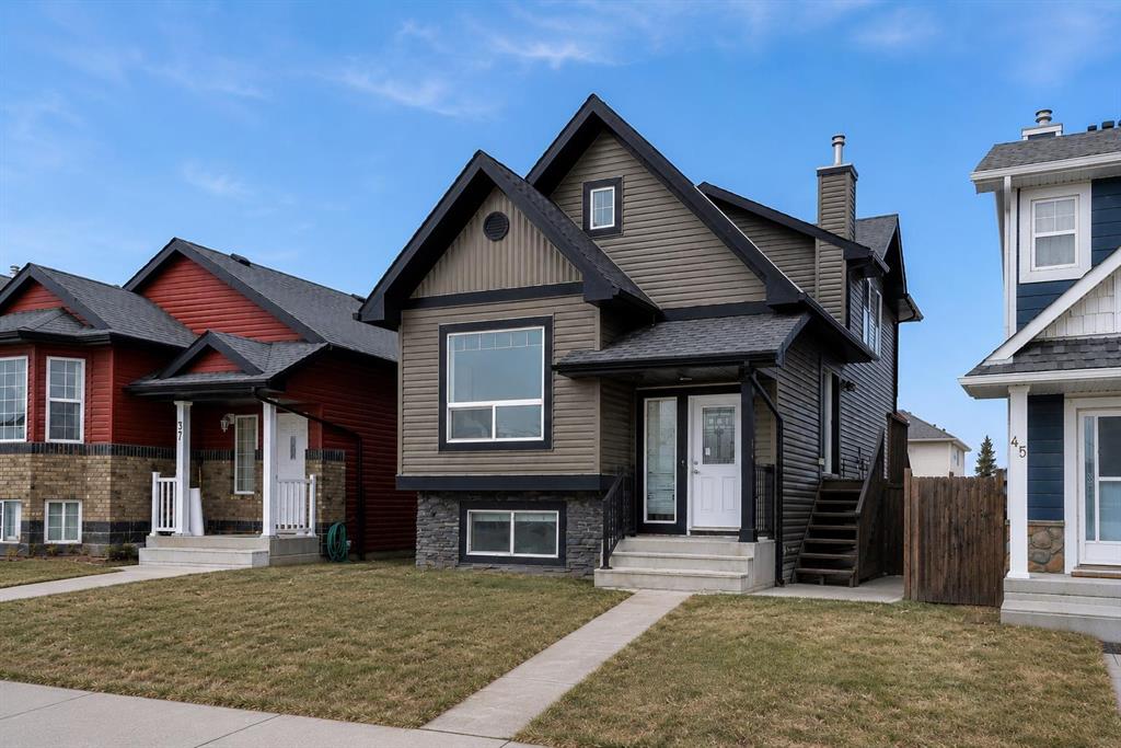 41 Saddlefield Drive NE, Calgary, Alberta, T3J 4Z9
