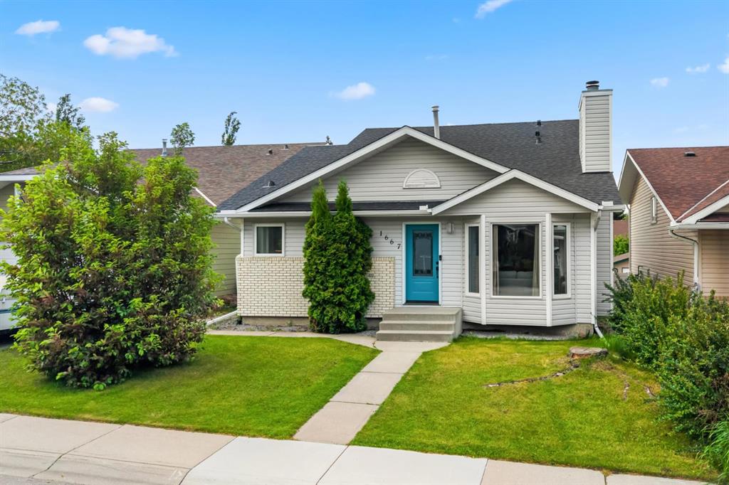 1667 Meadowbrook Drive SE, Airdrie, Alberta, T4A 2A4