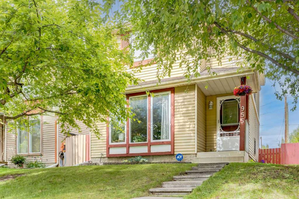 955 Erin Woods Drive SE, Calgary, Alberta, T2B 2W4